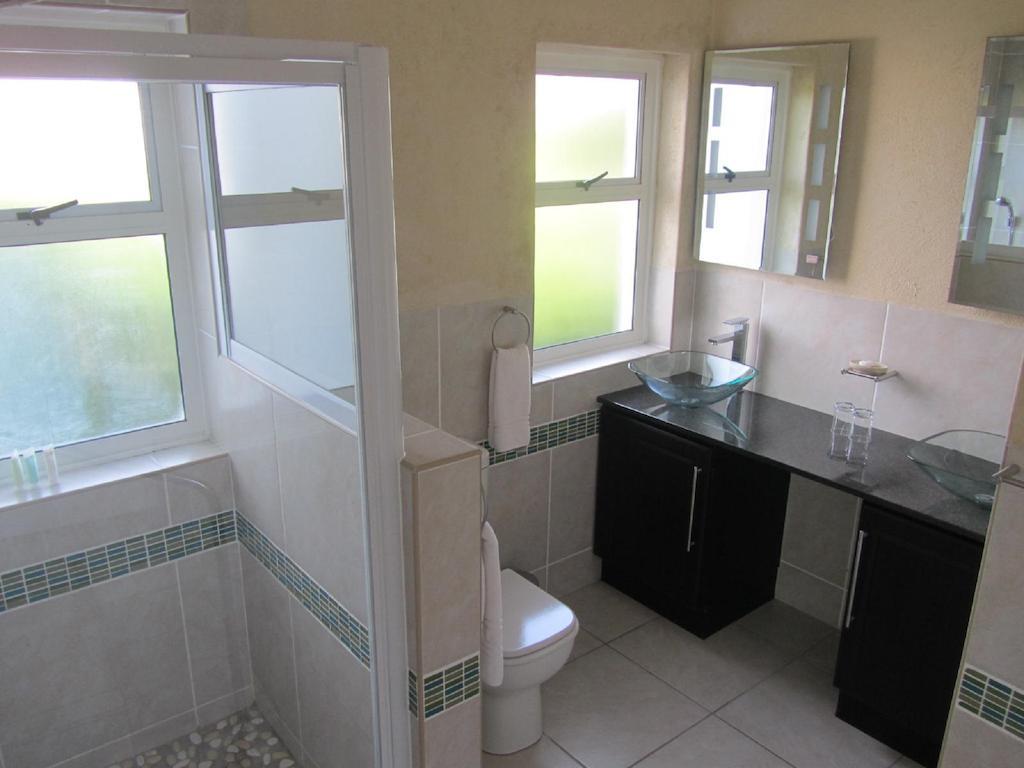A Villa De Mer Guesthouse Port Alfred Room photo